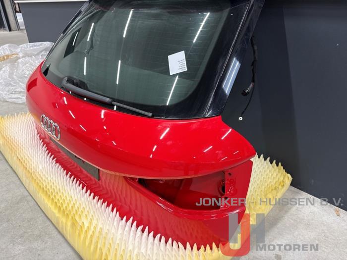Achterklep Audi RSQ3 - Fotoğraf 2