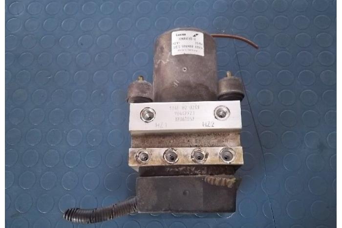 Gebruikte ABS Pomp Opel Tigra (75) 1.4i 16V Prijs € 25,00 Margeregeling aangeboden door Hans Auto Onderdelen