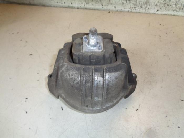 Gebruikte Motorsteun BMW 1 serie (E87/87N) 118i 16V Prijs € 15,00 Margeregeling aangeboden door Hans Auto Onderdelen