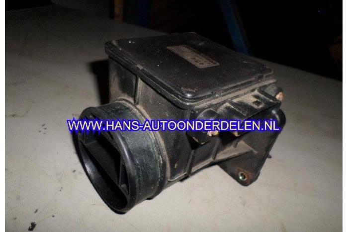 Gebruikte Luchthoeveelheidsmeter Mitsubishi Carisma 1.6i 16V Prijs € 25,00 Margeregeling aangeboden door Hans Auto Onderdelen