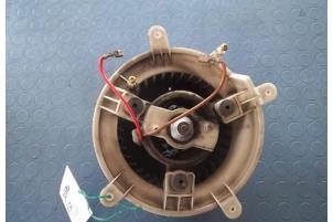 Gebruikte Kachel Ventilatiemotor Mercedes E (W210) 2.2 E-200 CDI 16V Prijs € 30,00 Margeregeling aangeboden door Hans Auto Onderdelen