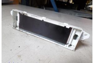 Gebruikte Display Interieur Peugeot 307 (3A/C/D) 2.0 HDi 90 Prijs € 15,00 Margeregeling aangeboden door Hans Auto Onderdelen