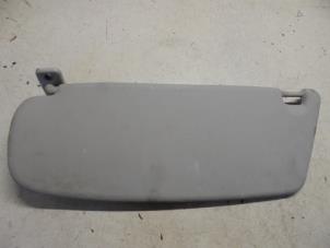 Gebruikte Zonneklep Opel Meriva 1.6 Prijs € 9,00 Margeregeling aangeboden door Hans Auto Onderdelen