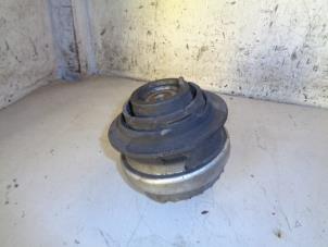 Gebruikte Motorsteun Mercedes SLK (R170) 2.3 230 K 16V Prijs € 12,00 Margeregeling aangeboden door Hans Auto Onderdelen