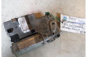 Gebruikte Cabriodak Motor Volkswagen Golf III (1H1) 1.6 i Prijs € 15,00 Margeregeling aangeboden door Hans Auto Onderdelen