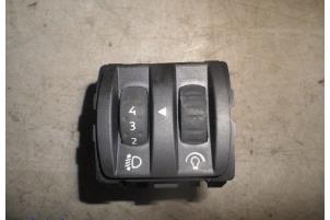 Gebruikte Schakelaar Renault Megane II (BM/CM) 1.5 dCi 105 Prijs € 6,00 Margeregeling aangeboden door Hans Auto Onderdelen