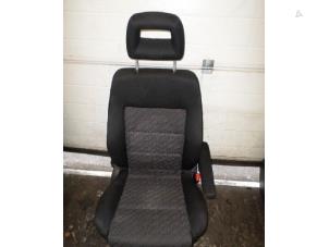 Gebruikte Voorstoel rechts Seat Alhambra (7V8/9) 1.9 TDi 115 Prijs € 75,00 Margeregeling aangeboden door Hans Auto Onderdelen