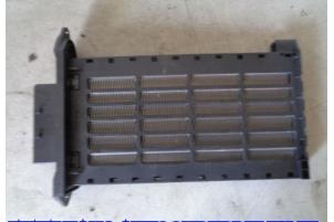 Gebruikte Diversen Renault Clio III (BR/CR) 1.5 dCi 105 FAP Prijs € 12,00 Margeregeling aangeboden door Hans Auto Onderdelen