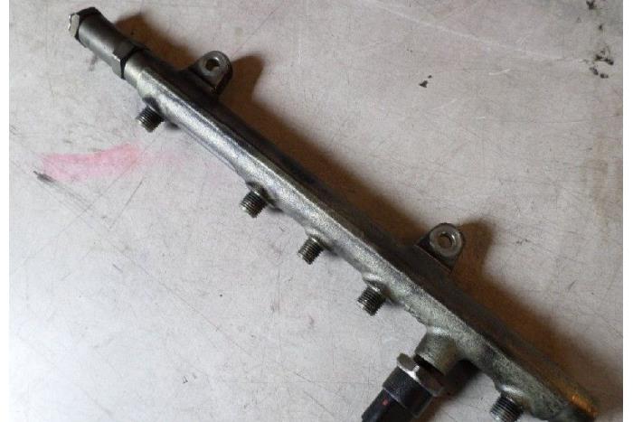 Gebruikte Galerij (Injectie) Volvo S40 (VS) 1.9 D 115 Prijs € 15,00 Margeregeling aangeboden door Hans Auto Onderdelen