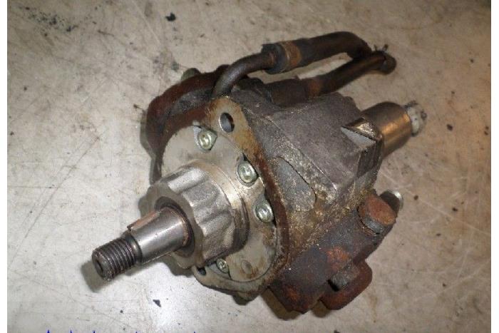 Gebruikte Dieselpomp Mazda 6 Sportbreak (GY19/89) 2.0 CiDT 16V Prijs € 75,00 Margeregeling aangeboden door Hans Auto Onderdelen
