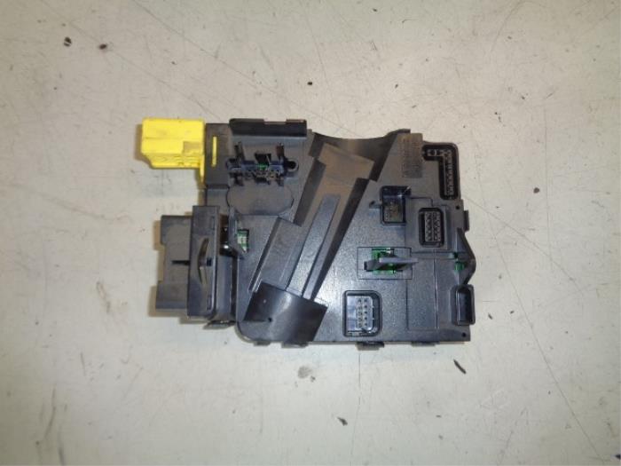 Gebruikte Computer Diversen Volkswagen Caddy III (2KA,2KH,2CA,2CH) 2.0 SDI Prijs € 25,00 Margeregeling aangeboden door Hans Auto Onderdelen