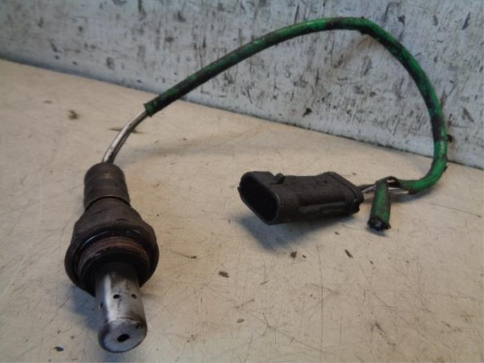 Gebruikte Lambda Sonde Renault Clio II (BB/CB) 1.2 16V Prijs € 15,00 Margeregeling aangeboden door Hans Auto Onderdelen