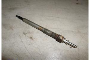 Gebruikte Gloeikaars Opel Corsa C (F08/68) 1.7 DTI 16V Prijs € 6,00 Margeregeling aangeboden door Hans Auto Onderdelen