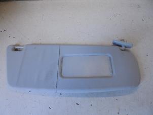 Gebruikte Zonneklep Opel Meriva 1.6 16V Prijs € 9,00 Margeregeling aangeboden door Hans Auto Onderdelen