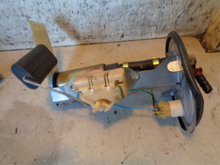 Gebruikte Brandstofpomp Mechanisch Ford Fiesta 4 1.3i Prijs € 25,00 Margeregeling aangeboden door Hans Auto Onderdelen