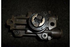 Gebruikte Opvoerpomp Mercedes E (W210) 2.2 E-200 CDI 16V Prijs € 21,00 Margeregeling aangeboden door Hans Auto Onderdelen