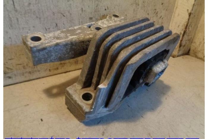 Gebruikte Motorsteun Peugeot 207/207+ (WA/WC/WM) 1.4 Prijs € 15,00 Margeregeling aangeboden door Hans Auto Onderdelen