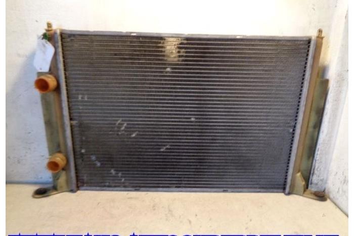 Gebruikte Radiateur Fiat Stilo (192A/B) 2.4 20V Abarth Prijs € 25,00 Margeregeling aangeboden door Hans Auto Onderdelen