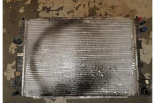 Gebruikte Radiateur Opel Omega B Caravan (21/22/23) 2.5 TD Prijs € 21,00 Margeregeling aangeboden door Hans Auto Onderdelen