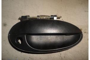 Gebruikte Deurgreep 4Deurs rechts-voor Chevrolet Matiz 0.8 S,SE Prijs € 9,00 Margeregeling aangeboden door Hans Auto Onderdelen