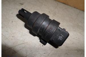 Gebruikte Temperatuurmeter Volkswagen Polo IV (9N1/2/3) 1.9 SDI Prijs € 6,00 Margeregeling aangeboden door Hans Auto Onderdelen