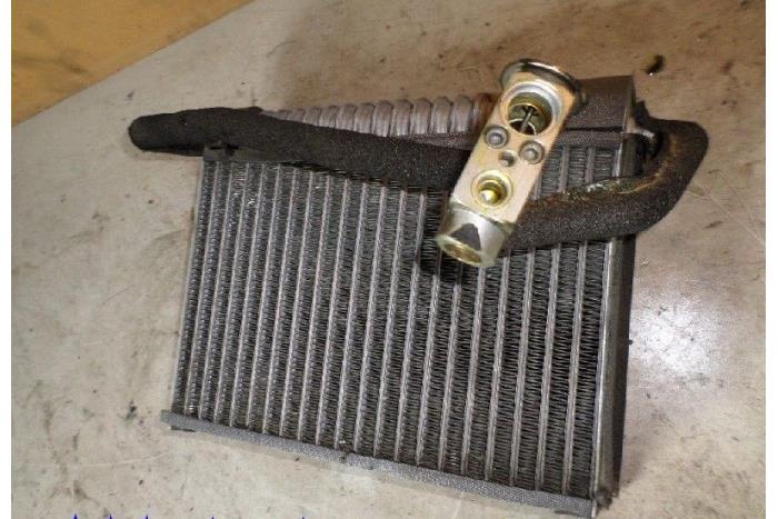 Gebruikte Radiateur Airco Opel Astra H GTC (L08) 1.7 CDTi 16V Prijs € 15,00 Margeregeling aangeboden door Hans Auto Onderdelen