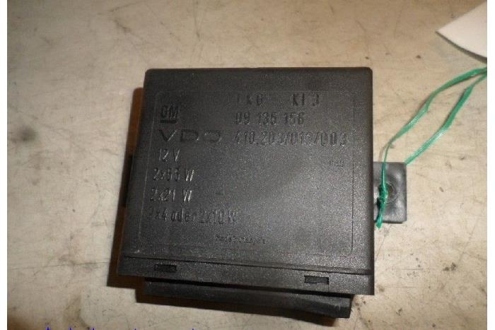 Gebruikte Module Comfort Opel Zafira (F75) 1.6 16V Prijs € 15,00 Margeregeling aangeboden door Hans Auto Onderdelen