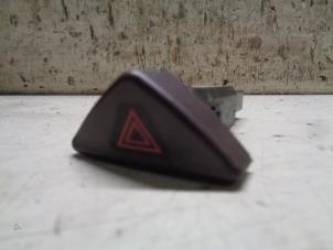 Gebruikte Alarmlicht Schakelaar Volvo S60 I (RS/HV) 2.4 20V 140 Prijs € 6,00 Margeregeling aangeboden door Hans Auto Onderdelen