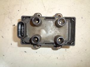 Gebruikte Bobine Renault Clio II (BB/CB) 1.2 Prijs € 15,00 Margeregeling aangeboden door Hans Auto Onderdelen