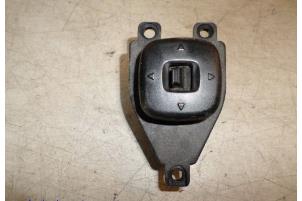 Gebruikte Schakelaar Mazda 3 (BK12) 1.6i 16V Prijs € 6,00 Margeregeling aangeboden door Hans Auto Onderdelen