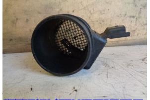 Gebruikte Luchthoeveelheidsmeter Citroen Berlingo 1.9 Di Prijs € 15,00 Margeregeling aangeboden door Hans Auto Onderdelen