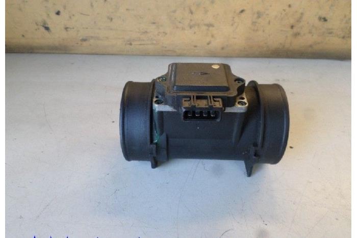 Gebruikte Luchthoeveelheidsmeter Opel Vectra B (38) 1.8 16V Ecotec Prijs € 15,00 Margeregeling aangeboden door Hans Auto Onderdelen