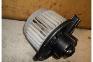 Gebruikte Chaufage Ventilatiemotor Honda Jazz (GD/GE2/GE3) 1.3 i-Dsi Prijs € 21,00 Margeregeling aangeboden door Hans Auto Onderdelen