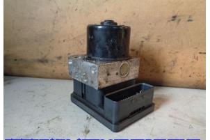 Gebruikte ABS Pomp Ford Fiesta 5 (JD/JH) 1.25 16V Prijs € 18,00 Margeregeling aangeboden door Hans Auto Onderdelen