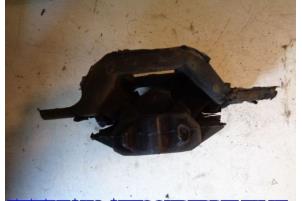 Gebruikte Motorrubber Ford Fiesta 5 (JD/JH) 1.25 16V Prijs € 15,00 Margeregeling aangeboden door Hans Auto Onderdelen