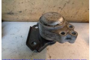 Gebruikte Motorrubber Ford Fiesta 5 (JD/JH) 1.25 16V Prijs € 15,00 Margeregeling aangeboden door Hans Auto Onderdelen