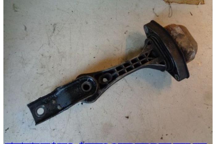 Motorsteun van een Volkswagen Golf IV (1J1) 1.9 TDI 1999