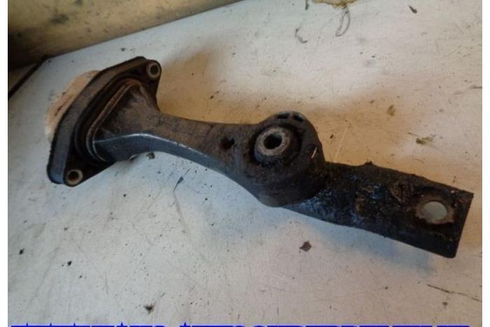 Motorsteun van een Volkswagen Golf IV (1J1) 1.9 TDI 1999