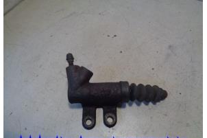 Gebruikte Koppeling Hulp Cilinder Mazda 323 Fastbreak (BJ14) 2.0 DTiD 16V Prijs € 12,00 Margeregeling aangeboden door Hans Auto Onderdelen