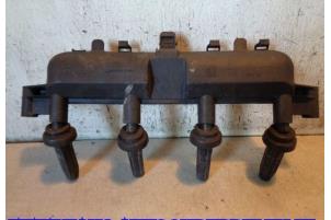 Gebruikte Bobine Peugeot 206 (2A/C/H/J/S) 1.6 XS,XT Prijs € 12,00 Margeregeling aangeboden door Hans Auto Onderdelen