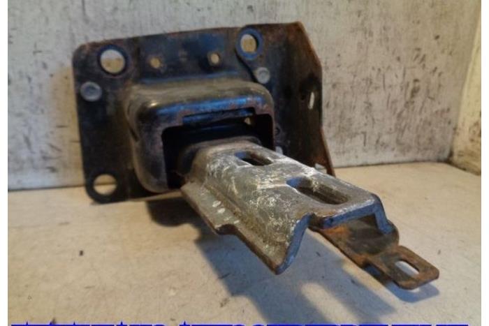 Gebruikte Motorsteun Peugeot 207/207+ (WA/WC/WM) 1.4 Prijs € 10,00 Margeregeling aangeboden door Hans Auto Onderdelen