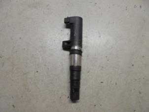 Gebruikte Bobine Renault Clio III (BR/CR) 1.4 16V Prijs € 12,00 Margeregeling aangeboden door Hans Auto Onderdelen