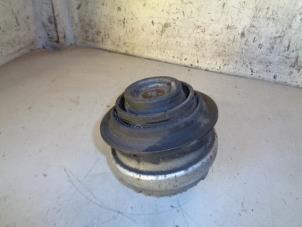 Gebruikte Motorsteun Mercedes SLK (R170) 2.3 230 K 16V Prijs € 12,00 Margeregeling aangeboden door Hans Auto Onderdelen