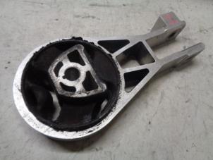 Gebruikte Motorrubber Opel Corsa D 1.2 16V Prijs € 12,00 Margeregeling aangeboden door Hans Auto Onderdelen