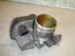 Gebruikte Gasklephuis Mercedes A (W168) 1.6 A-160 Prijs € 30,00 Margeregeling aangeboden door Hans Auto Onderdelen