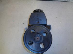 Gebruikte Pomp Servo Mercedes SLK (R170) 2.3 230 K 16V Prijs € 21,00 Margeregeling aangeboden door Hans Auto Onderdelen