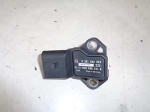 Gebruikte Map Sensor (inlaatspruitstuk) Volkswagen Caddy III (2KA,2KH,2CA,2CH) 2.0 SDI Prijs € 6,00 Margeregeling aangeboden door Hans Auto Onderdelen