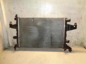Gebruikte Radiateur Opel Corsa C (F08/68) 1.2 16V Twin Port Prijs € 15,00 Margeregeling aangeboden door Hans Auto Onderdelen