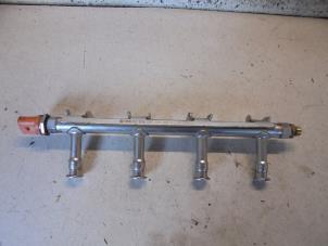 Gebruikte Injector brug Volkswagen Polo V (6R) 1.2 TSI Prijs € 25,00 Margeregeling aangeboden door Hans Auto Onderdelen