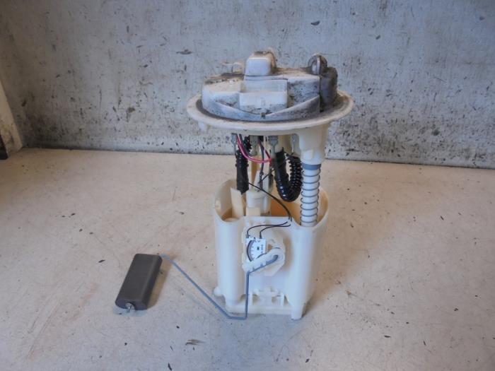 Gebruikte Tank element Pomp Peugeot 206 (2A/C/H/J/S) 2.0 GTI 16V Prijs € 20,00 Margeregeling aangeboden door Hans Auto Onderdelen